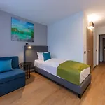 Hotel Otp 3*