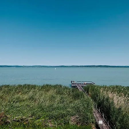 Otp Ξενοδοχείο Balatonszárszó